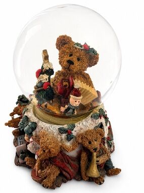 Vintage Teddy Bear Christmas Snow Globe Music Working Holiday Figurine Decor